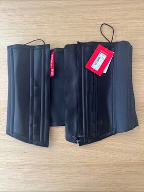 SPANX Black Waist Cincher Under Sculpture Corset Shapewear NWT